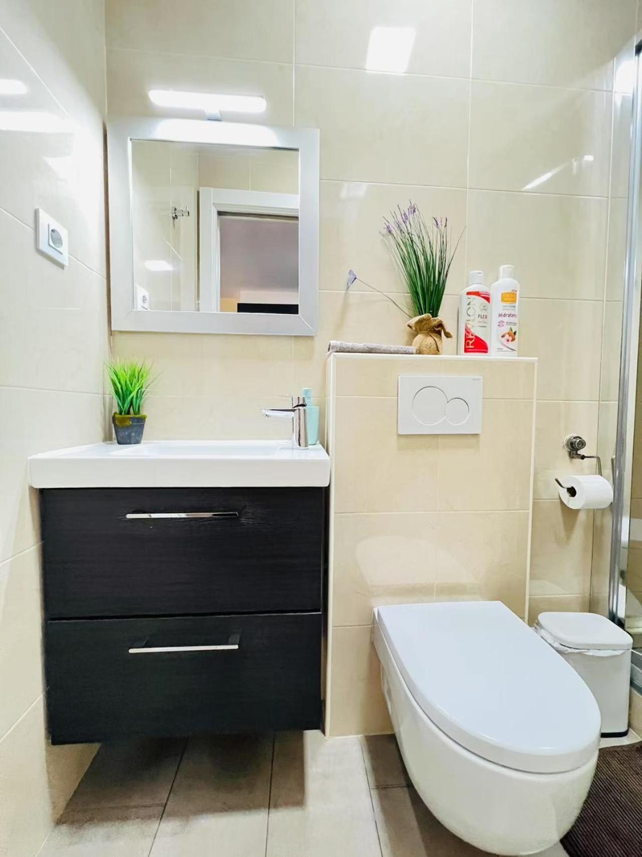 Apartamento Sants Barcellona Esterno foto